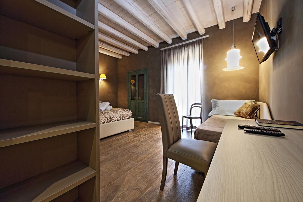 Notti O' Tunn Luxury Rooms In Centro Geraci Siculo Εξωτερικό φωτογραφία