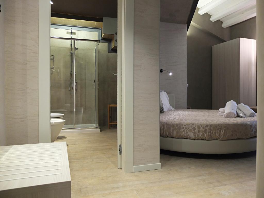 Notti O' Tunn Luxury Rooms In Centro Geraci Siculo Εξωτερικό φωτογραφία